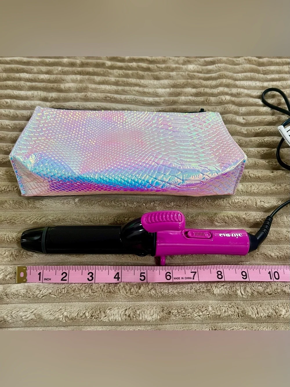 Eva NYC Mini Healthy Heat Ceramic Curler in Magenta Pink + Travel Pouch